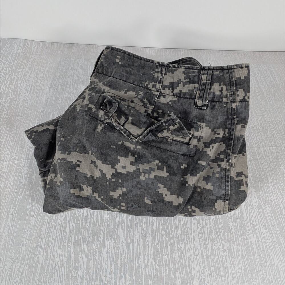 Men's Digital Camo Cargo Shorts - Black/Grey